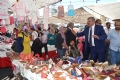 AK Parti Zonguldak Milletvekili Adayı Faruk Çaturoğlu, İl Genel Meclis Üyesi Ayhan Taşdelen, Karadeniz Ereğli İlçe Başkanı Mehmet Fatih Çakır, bazı Yönetim Kurulu Üyeleri, Kadın ve Gençlik Kolları Yöneticileriyle birlikte; Karadeniz Ereğli’de kurulan Cumartesi Pazarı’nı ziyaret etti.