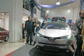 Türkiye’de üretilen ve tüm dünyanın merakla beklediği crossover segmentinin benzersiz aracı Toyota C-HR, bazı Avrupa ülkeleriyle eş zamanlı olarak Türkiye’de de ilk kez Toyota Plazalarda beğenilere sunuldu. SUV sınıfına özgü güçlü duruşu hatchback otomobillerin sürüş dinamizmiyle harmanlayan Toyota C-HR için ZONGULDAK KDZ EREĞLİ Toyota Plaza GÖKTEPE’de “ilk gösterim ve tanışma” töreni düzenlendi.