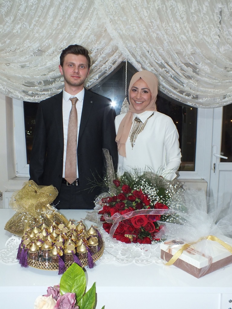 Yazıcıoğlu Şirketler Grubu Başkan Vekili bölgenin renkli simalarından İrfan Yazıcıoğlu'nun oğlu Ömer Yazıcıoğlu evliliğe ilk adımı attı.